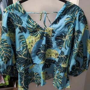 Puff sleeve Draper James Top NWOT